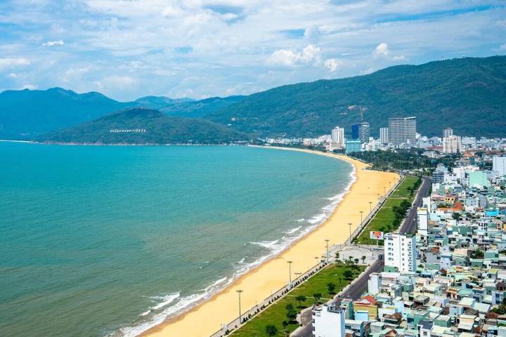 Viet Nam's coastal city honored as ASEAN clean tourism city